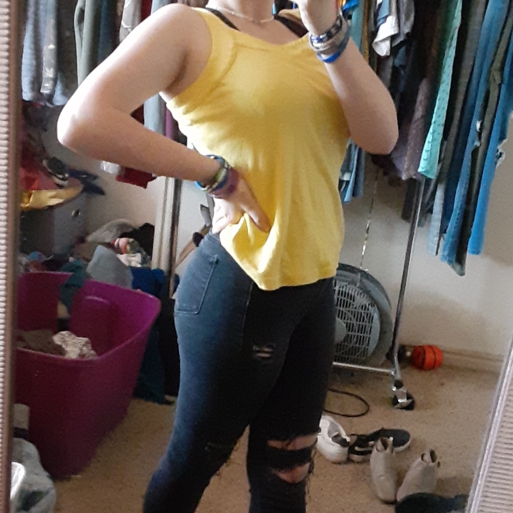 Yellow tanktop